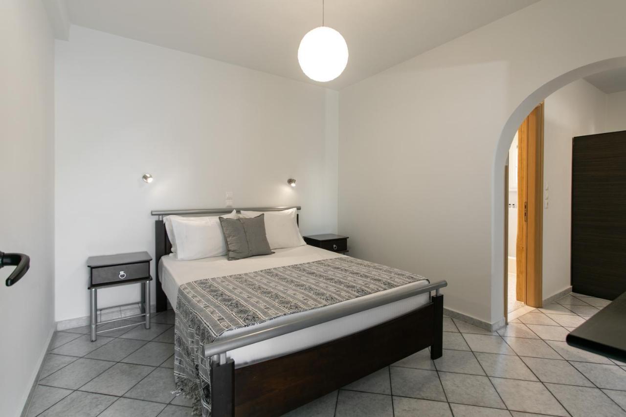 Iades Studios & Apartments Agia Anna  Extérieur photo