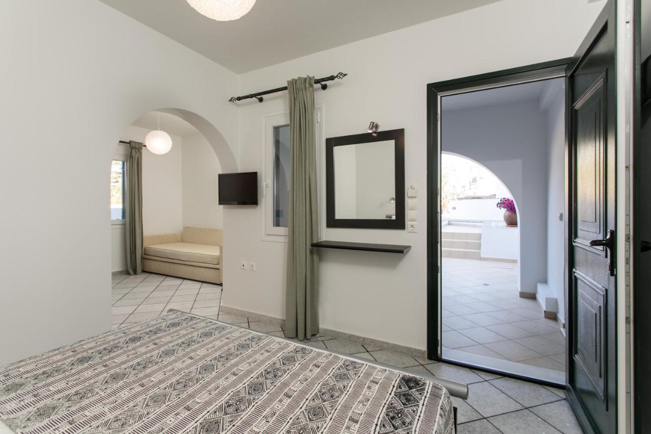 Iades Studios & Apartments Agia Anna  Extérieur photo