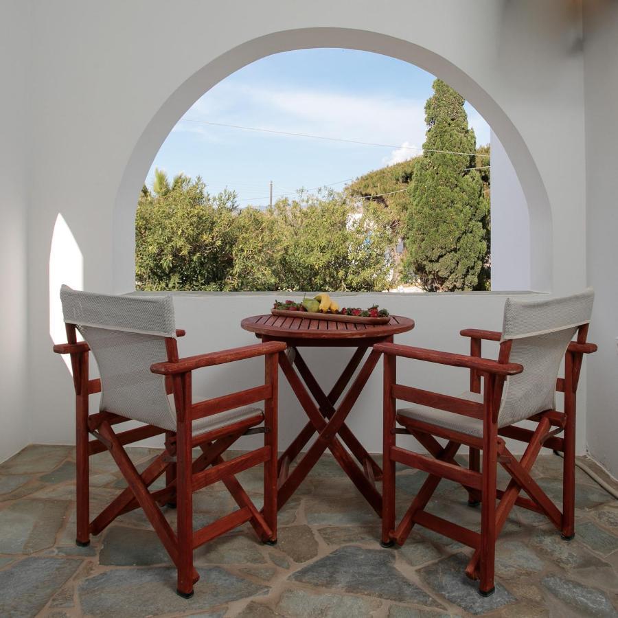 Iades Studios & Apartments Agia Anna  Extérieur photo