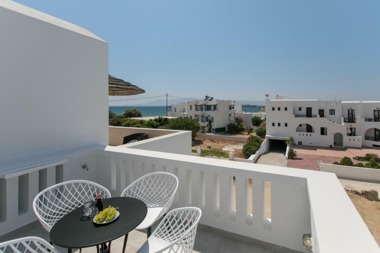 Iades Studios & Apartments Agia Anna  Extérieur photo
