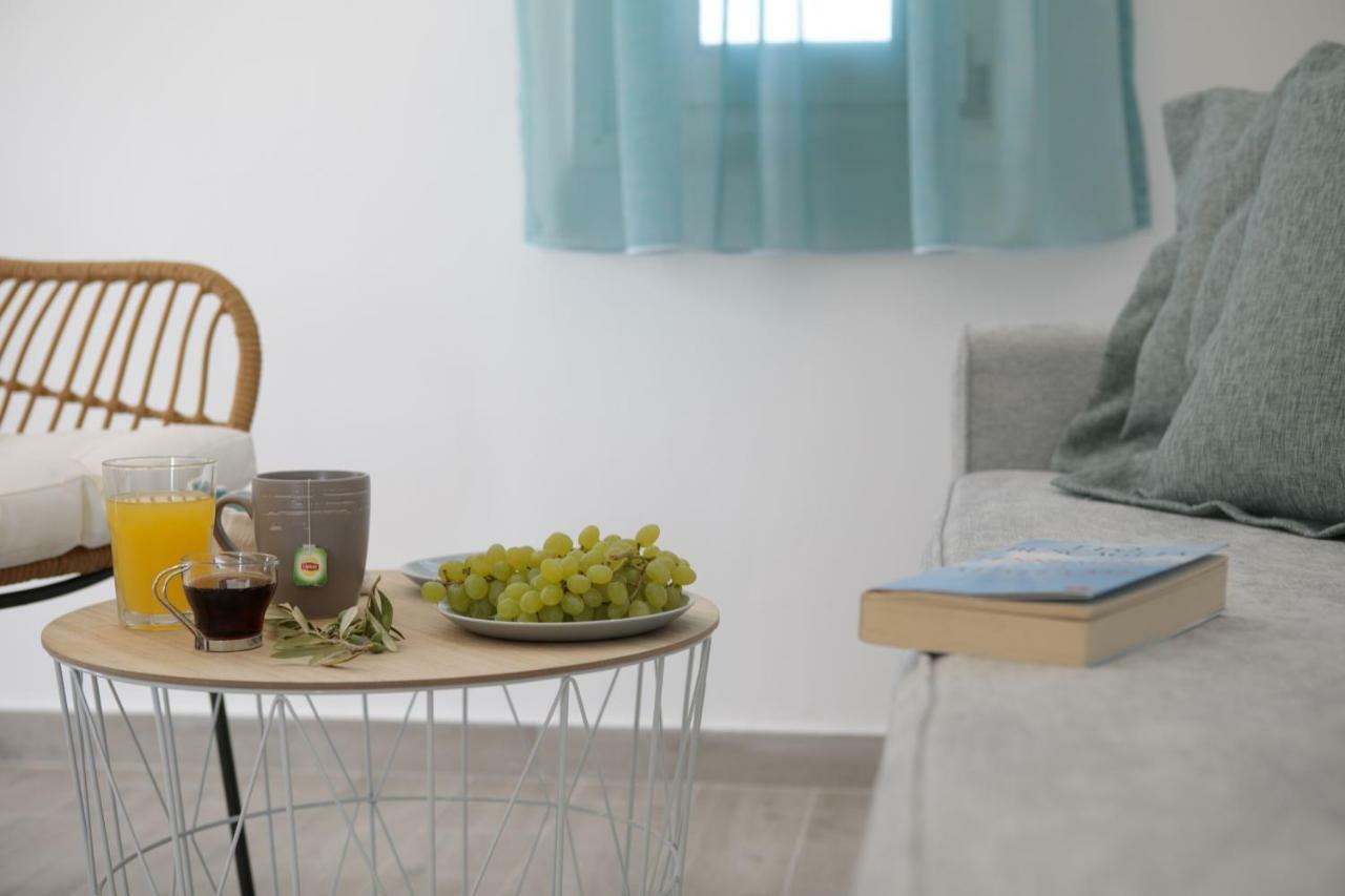 Iades Studios & Apartments Agia Anna  Extérieur photo
